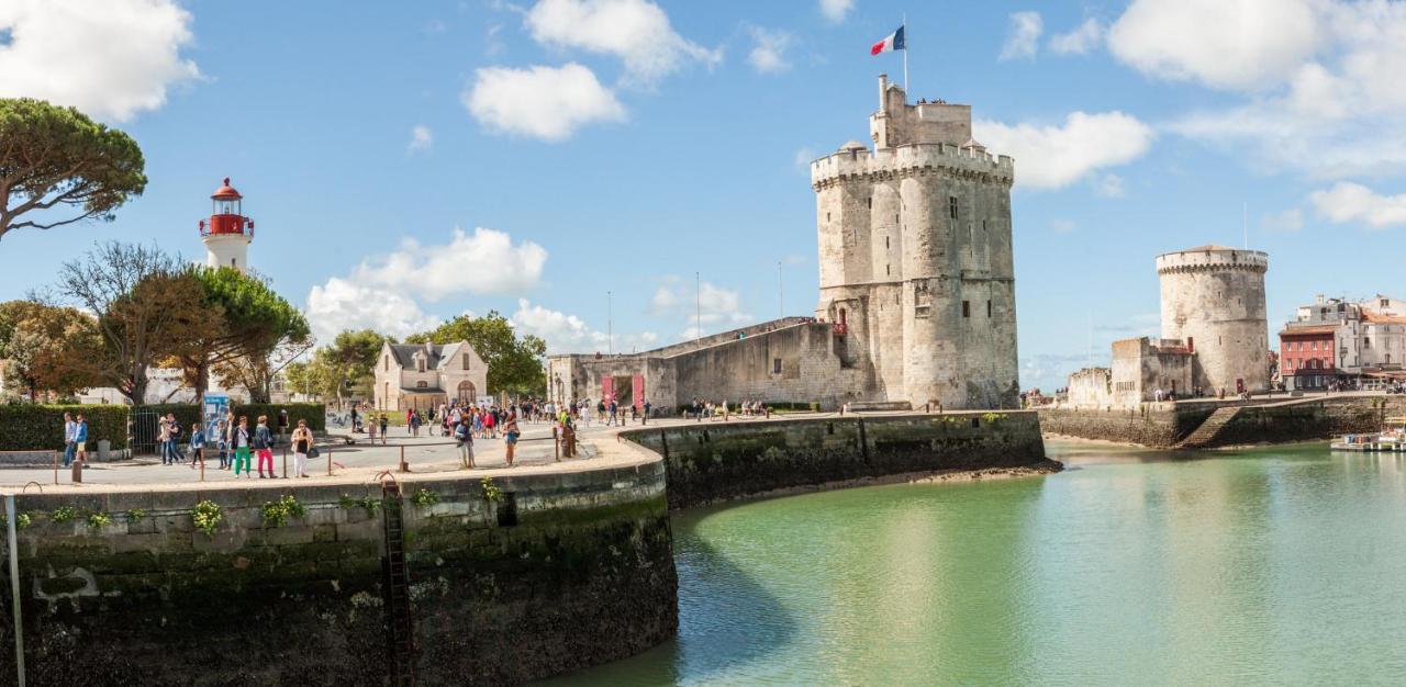 Charmant Cocon Iode Cosy Equipe, Baigne De Lumiere, Situe Au Coeur De La Rochelle A 1Min A Pied Du Marche Central Avec Tv Et Wifi Екстер'єр фото