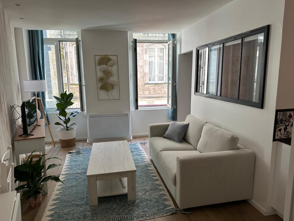Charmant Cocon Iode Cosy Equipe, Baigne De Lumiere, Situe Au Coeur De La Rochelle A 1Min A Pied Du Marche Central Avec Tv Et Wifi Екстер'єр фото